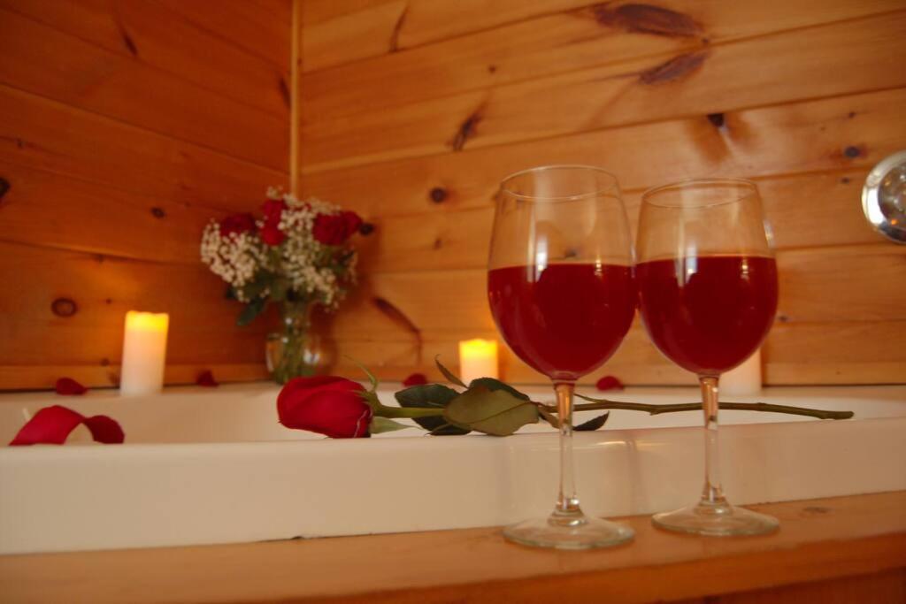 Little Cabin All To Yourself Sevierville Zewnętrze zdjęcie