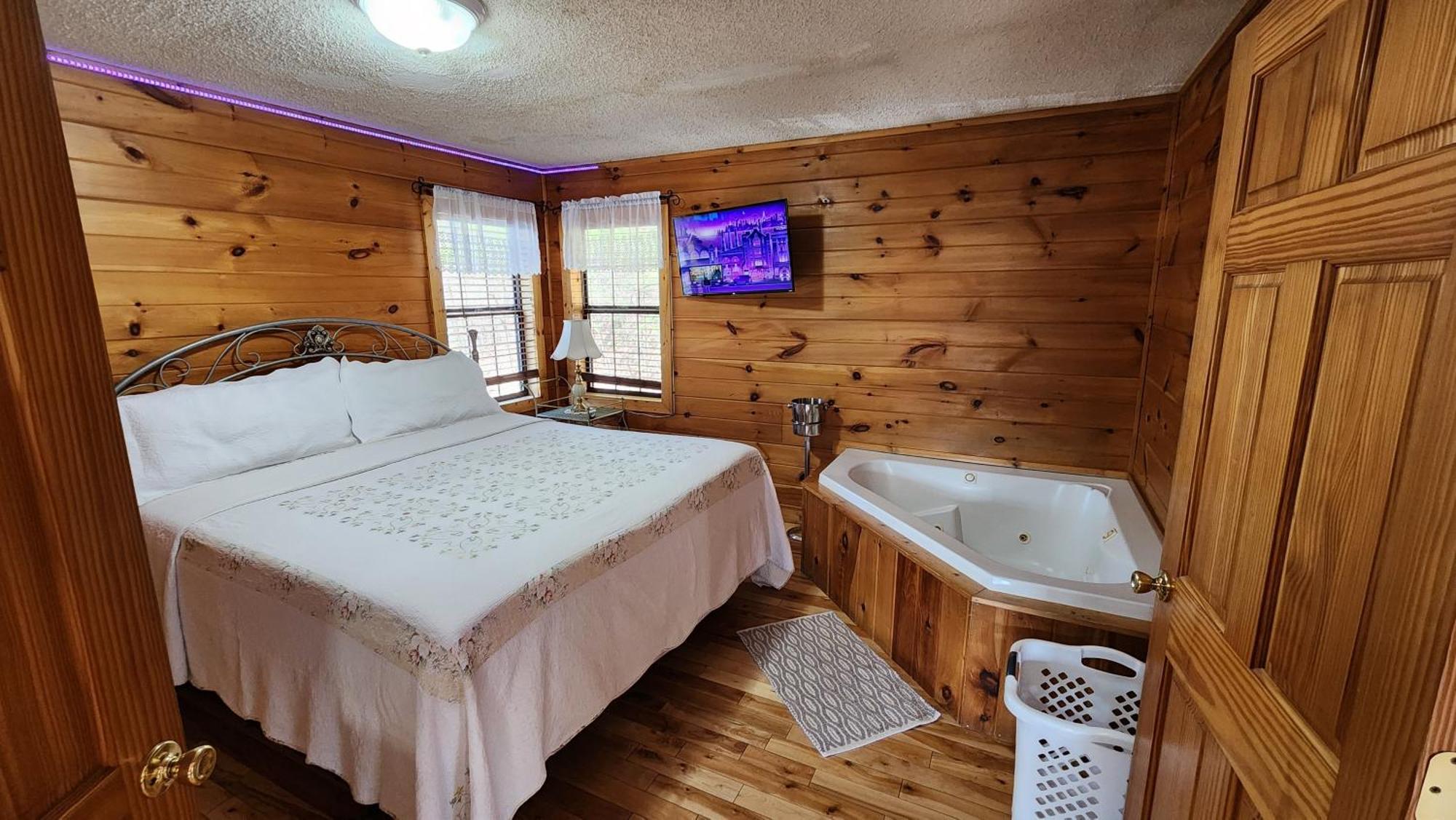 Little Cabin All To Yourself Sevierville Zewnętrze zdjęcie